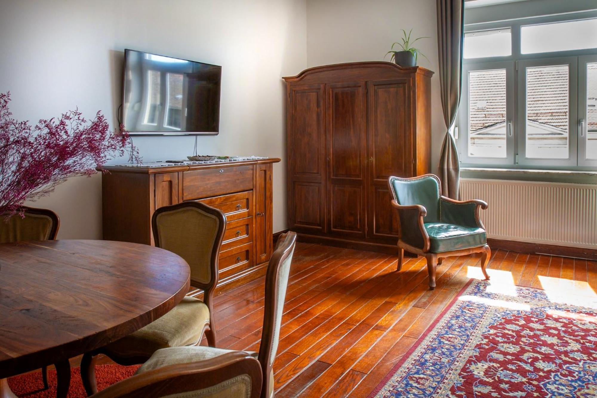 Chic Antique Dana - Zagreb Center-View Apartment Luaran gambar