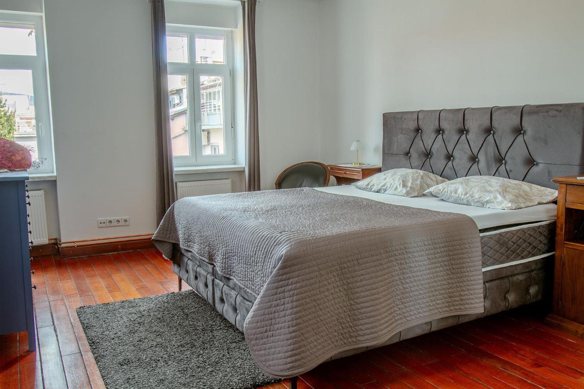 Chic Antique Dana - Zagreb Center-View Apartment Luaran gambar